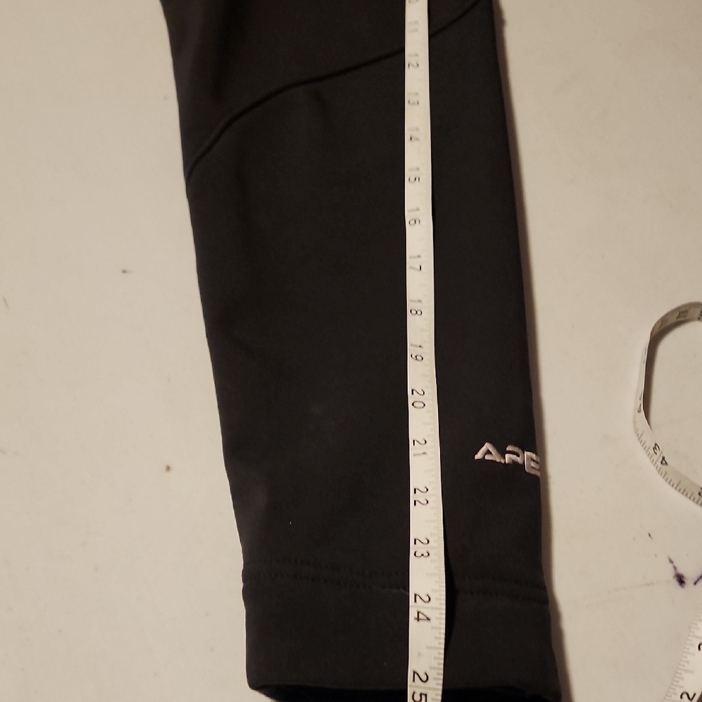 The North Face Women's Black Performance Jacket - Picture 5 of 8